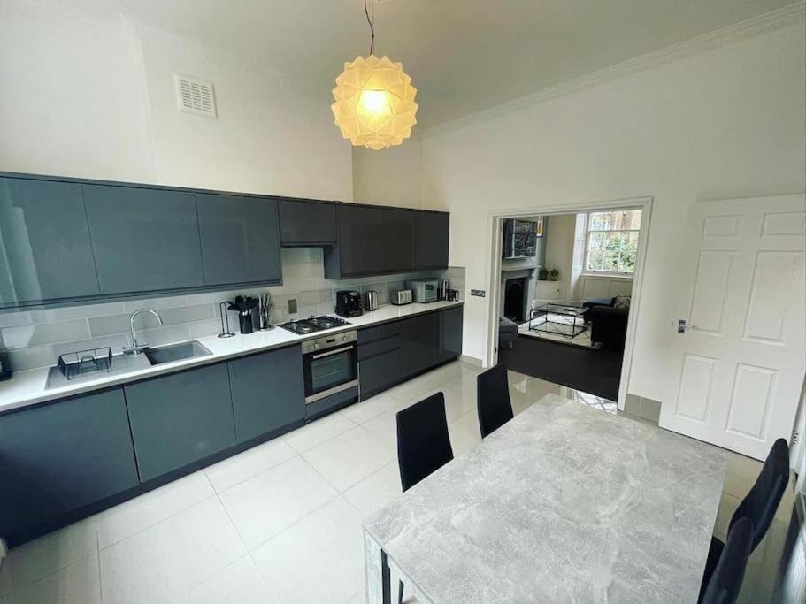 Апартаменты Luxury 2 Bed Flat In Inslington Лондон Экстерьер фото